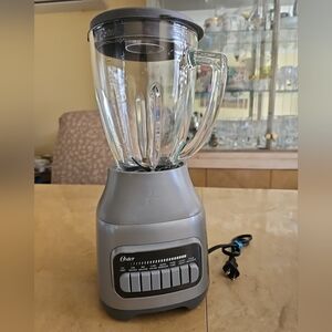 Oster Silver Blender‎